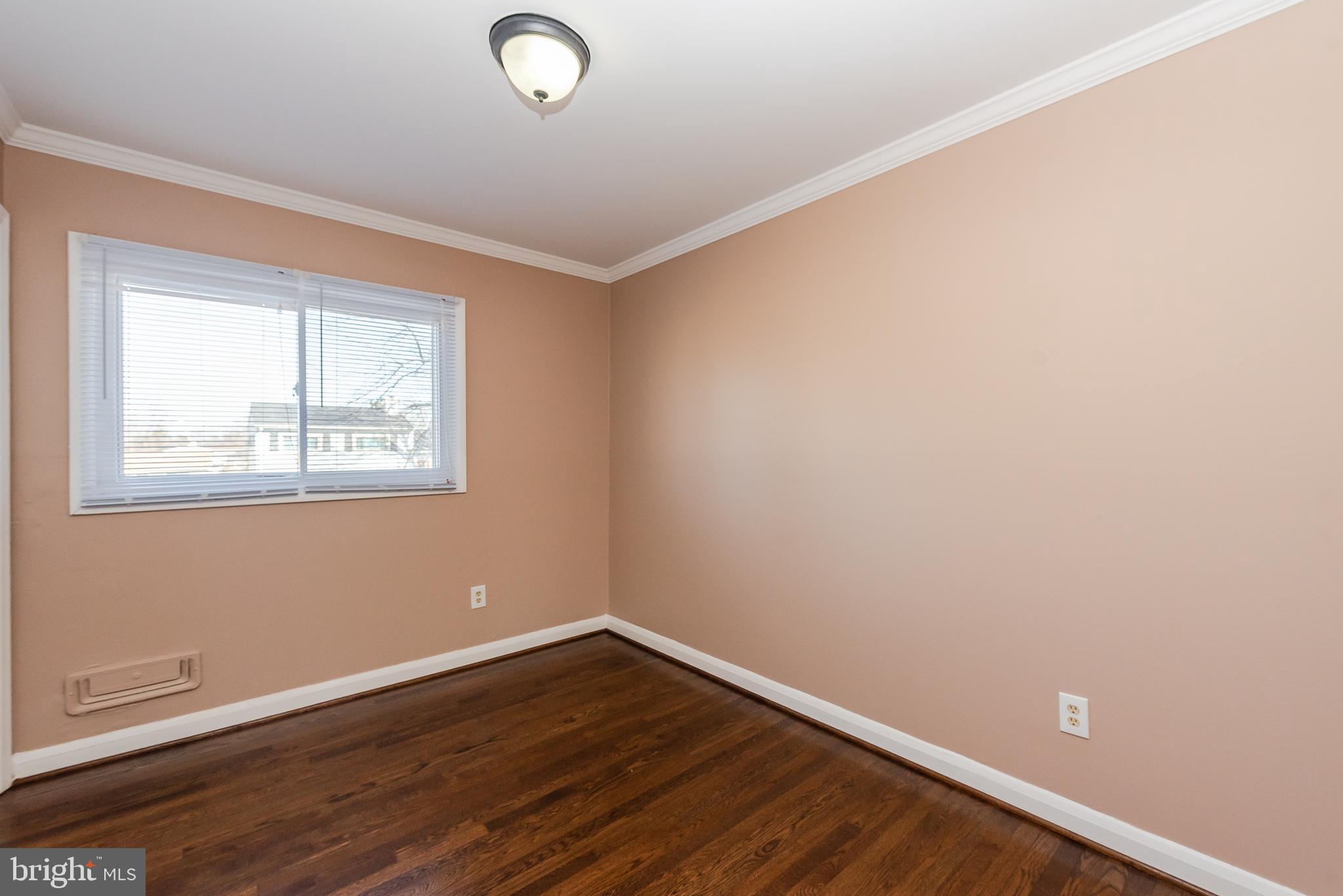 911 Prestwood Road Baltimore, MD 21228 - Photo 16 of 44