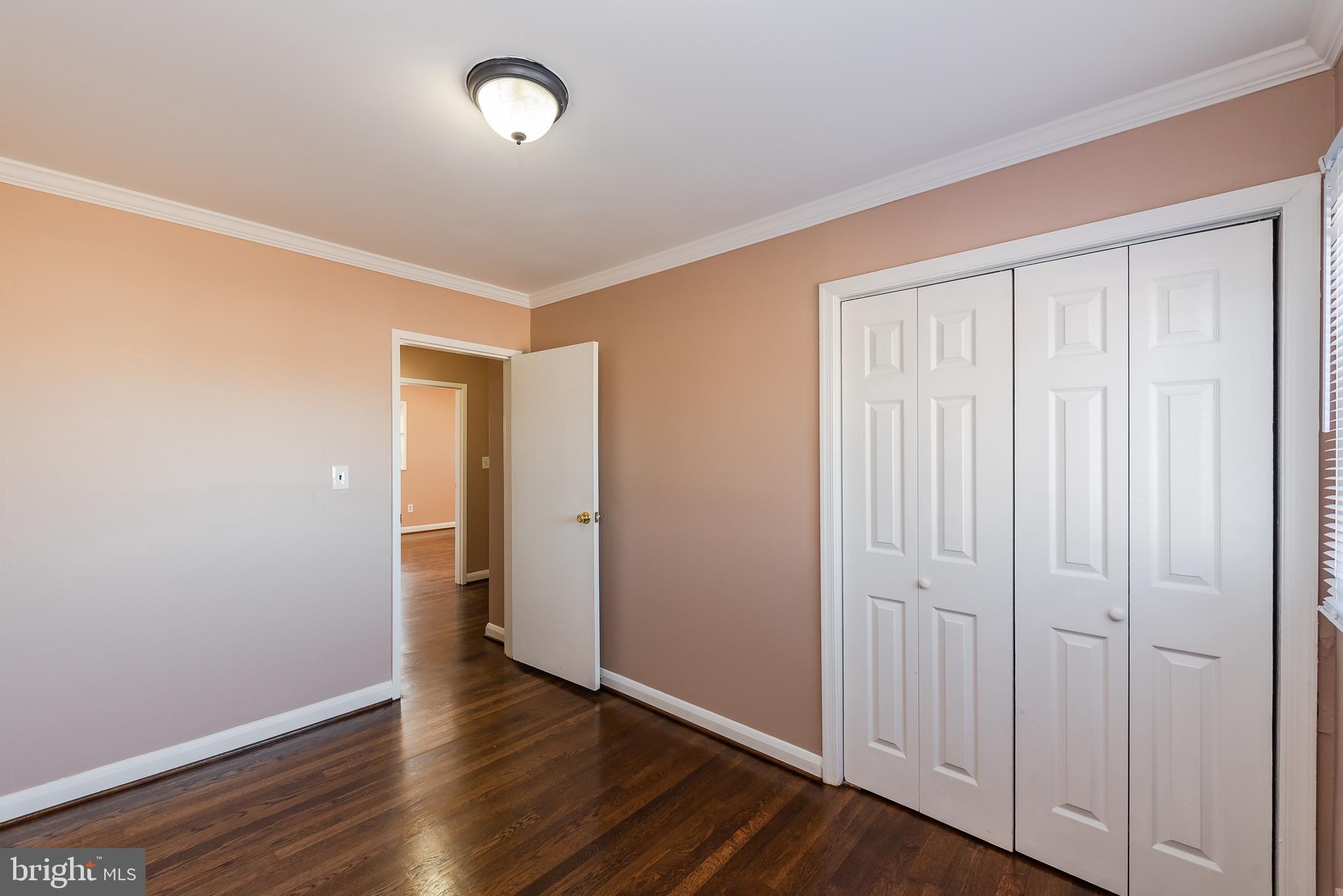 911 Prestwood Road Baltimore, MD 21228 - Photo 17 of 44 Bedroom