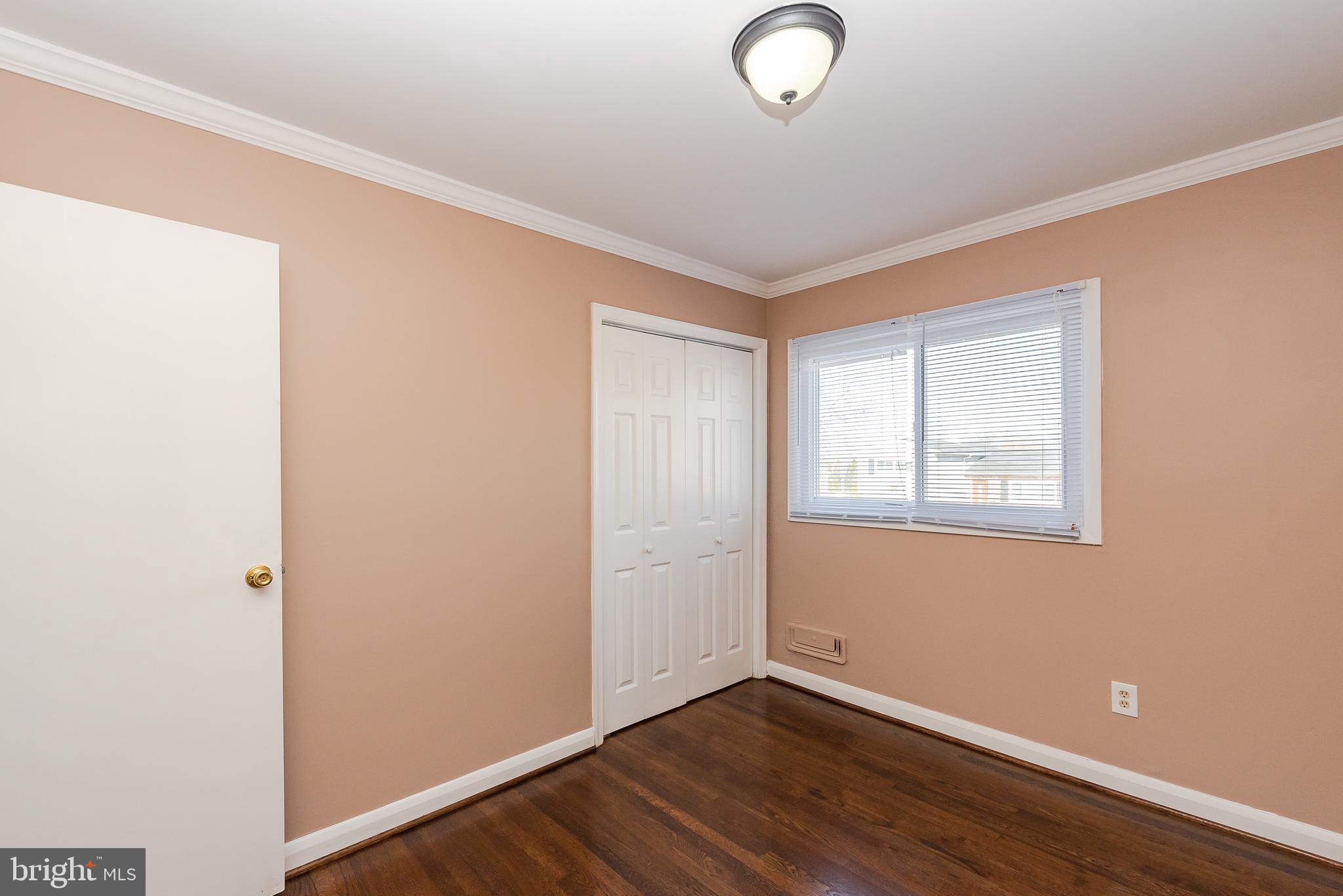 911 Prestwood Road Baltimore, MD 21228 - Photo 18 of 44 Bedroom