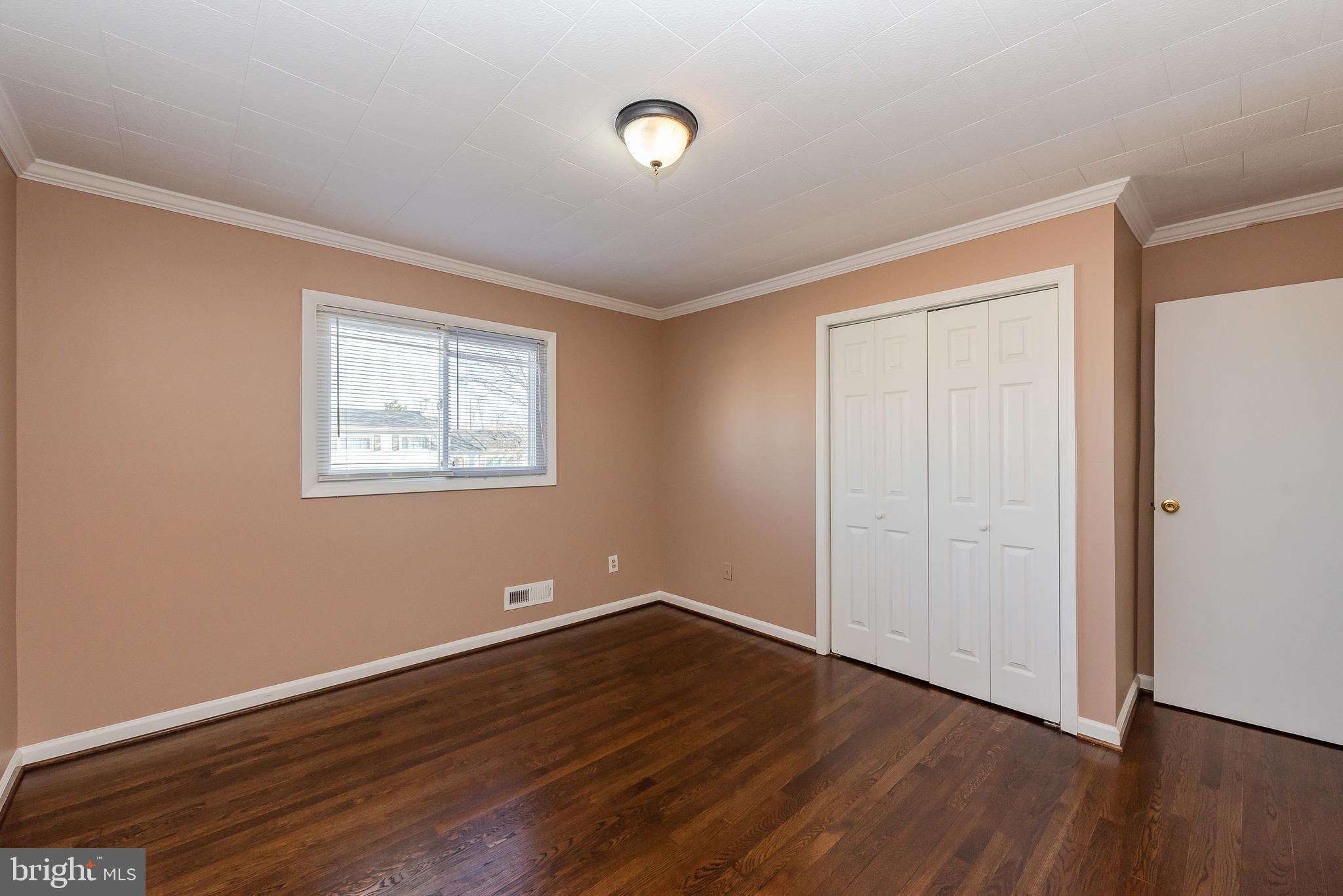 911 Prestwood Road Baltimore, MD 21228 - Photo 21 of 44 Bedroom