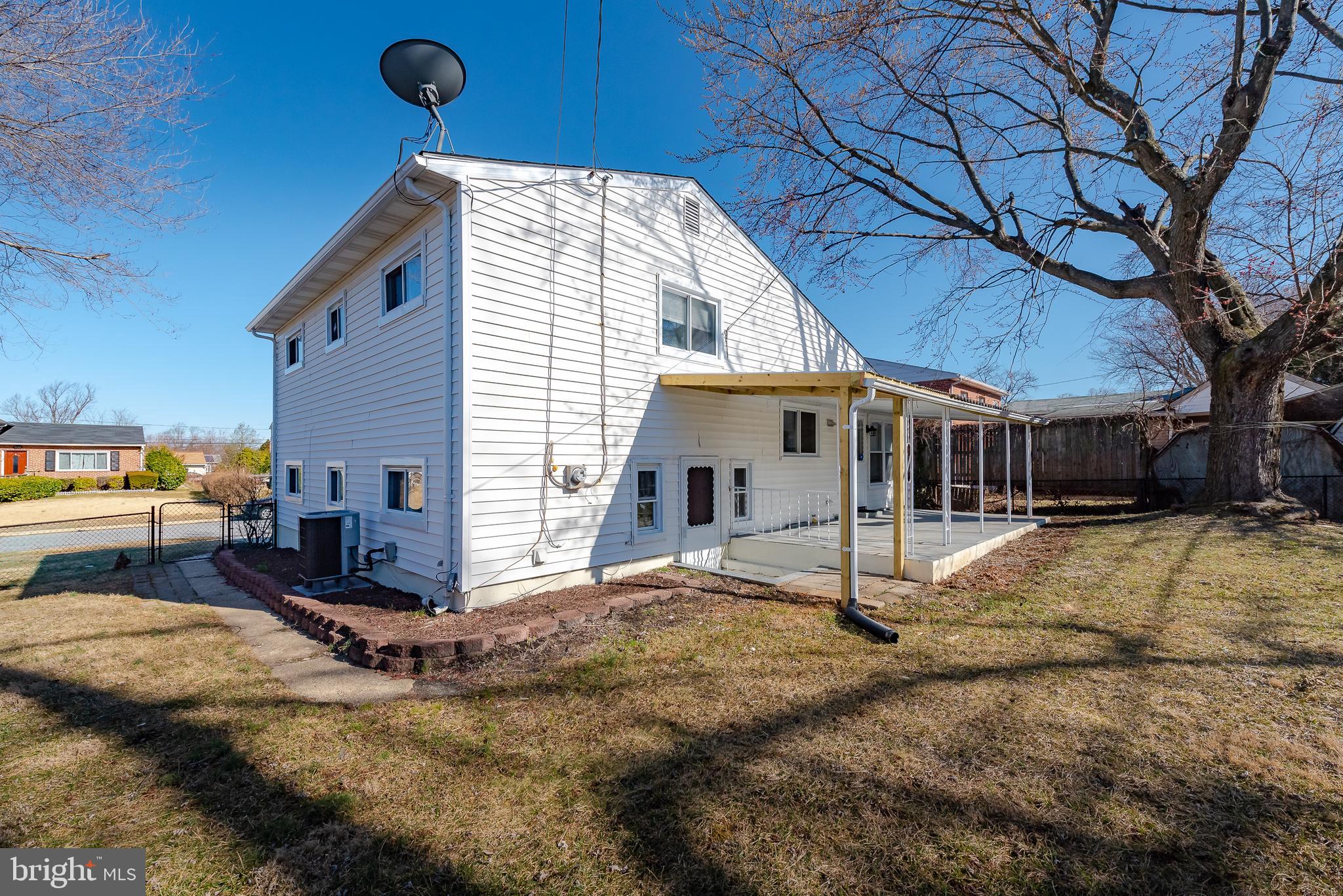911 Prestwood Road Baltimore, MD 21228 - Photo 40 of 44 Exterior Rear
