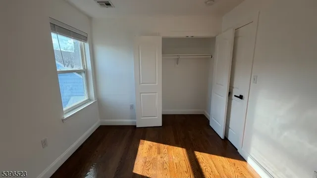 $2,700 | 159 Court Street, Unit 2, Elizabeth Port, NJ 07206