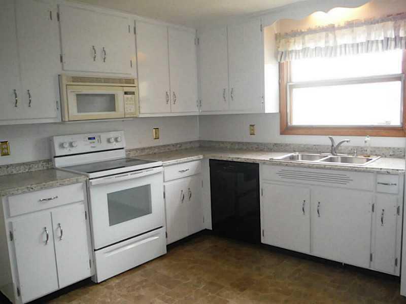 1901 Keene Avenue Springfield, OH 45503 - Photo 12 of 25