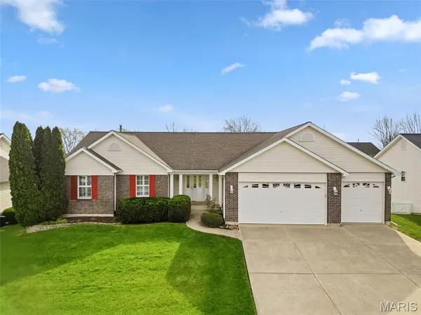 $400,000 | 1466 Soaring Eagle Drive, O'Fallon, MO 63366