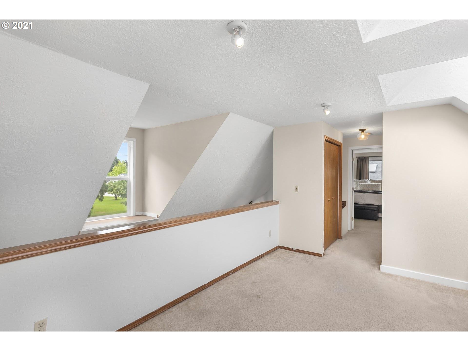 12805 Southwest Davies Road Beaverton, OR 97008 - Photo 20 of 27 Gallery Image 20