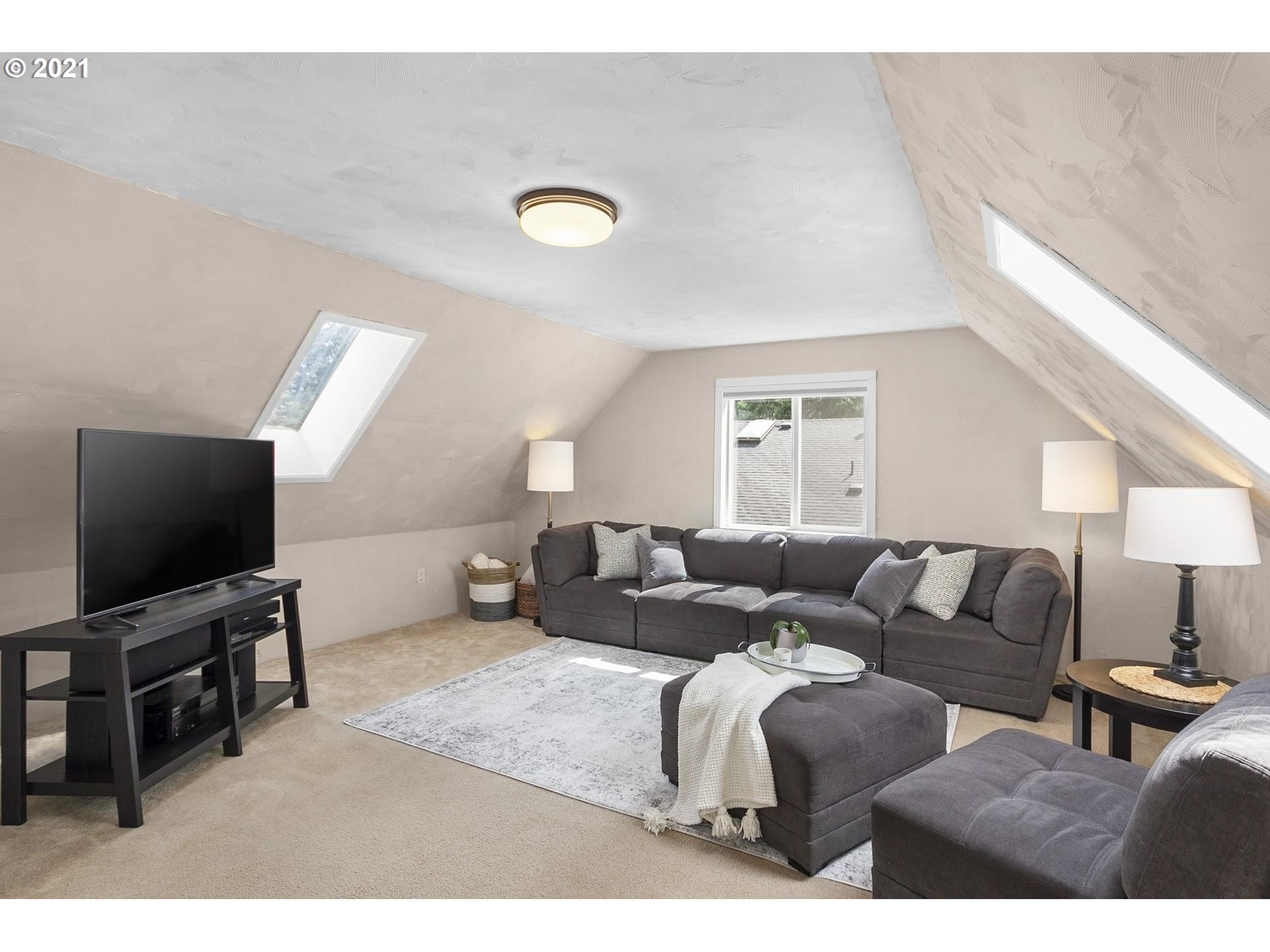 12805 Southwest Davies Road Beaverton, OR 97008 - Photo 21 of 27 Gallery Image 21