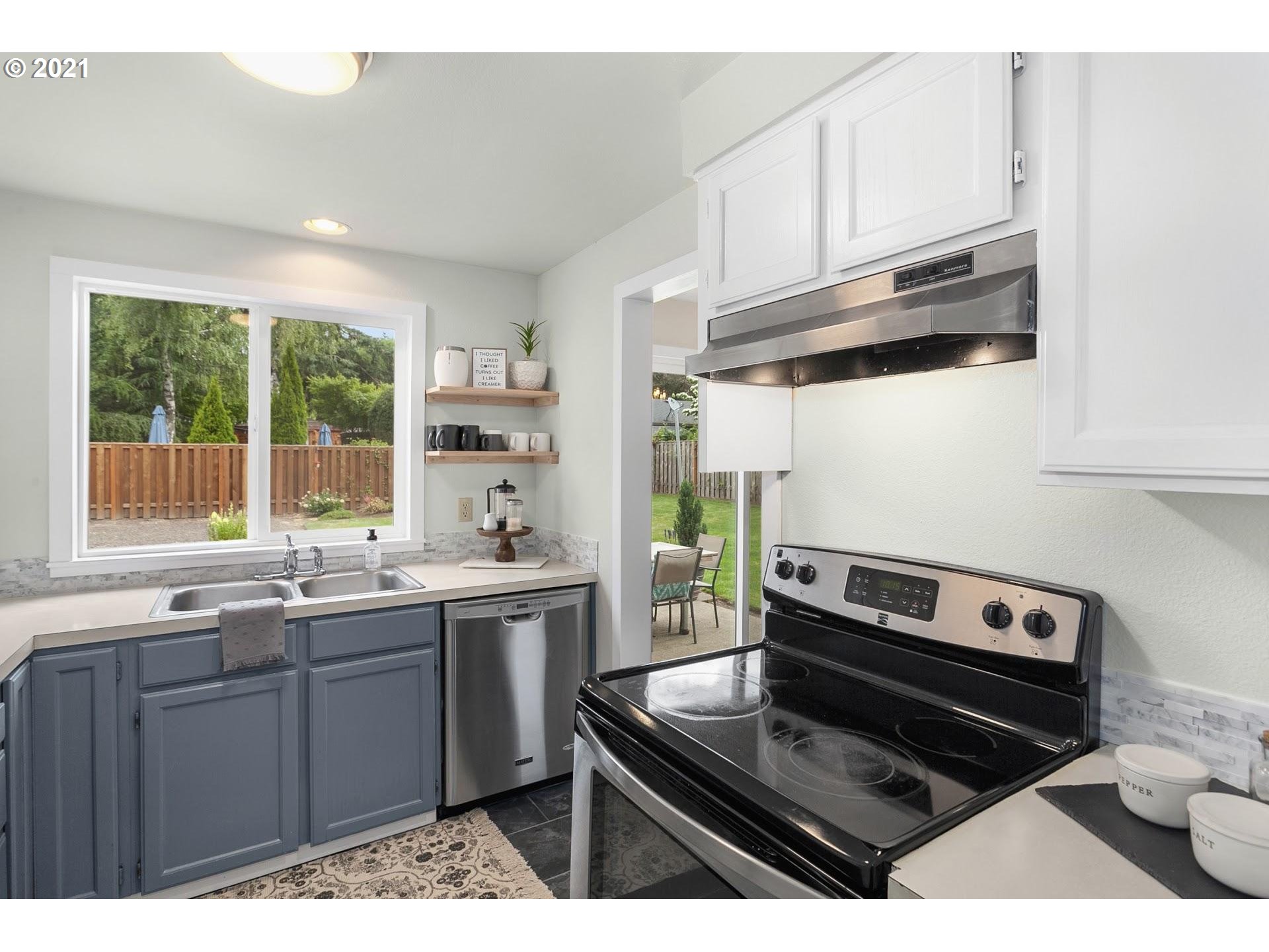 12805 Southwest Davies Road Beaverton, OR 97008 - Photo 9 of 27 Gallery Image 9