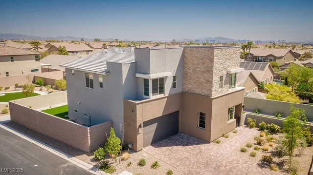 $807,900 | 6294 Redstone Hls Drive, Las Vegas, NV 89148