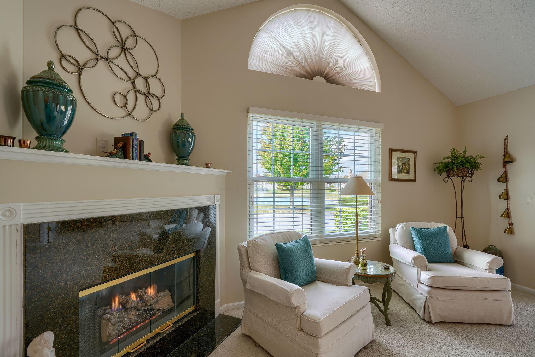 3732 Stoneway Point Powell, OH 43065 - Photo 14 of 43 Living room