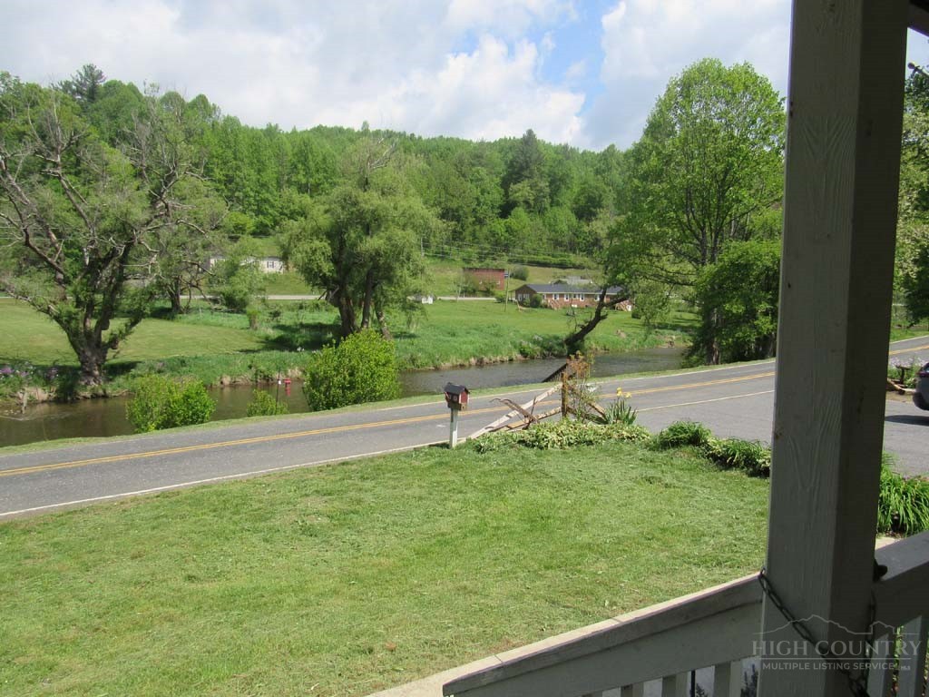 805 Ed Little Road Warrensville, NC 28693 - Photo 11 of 49