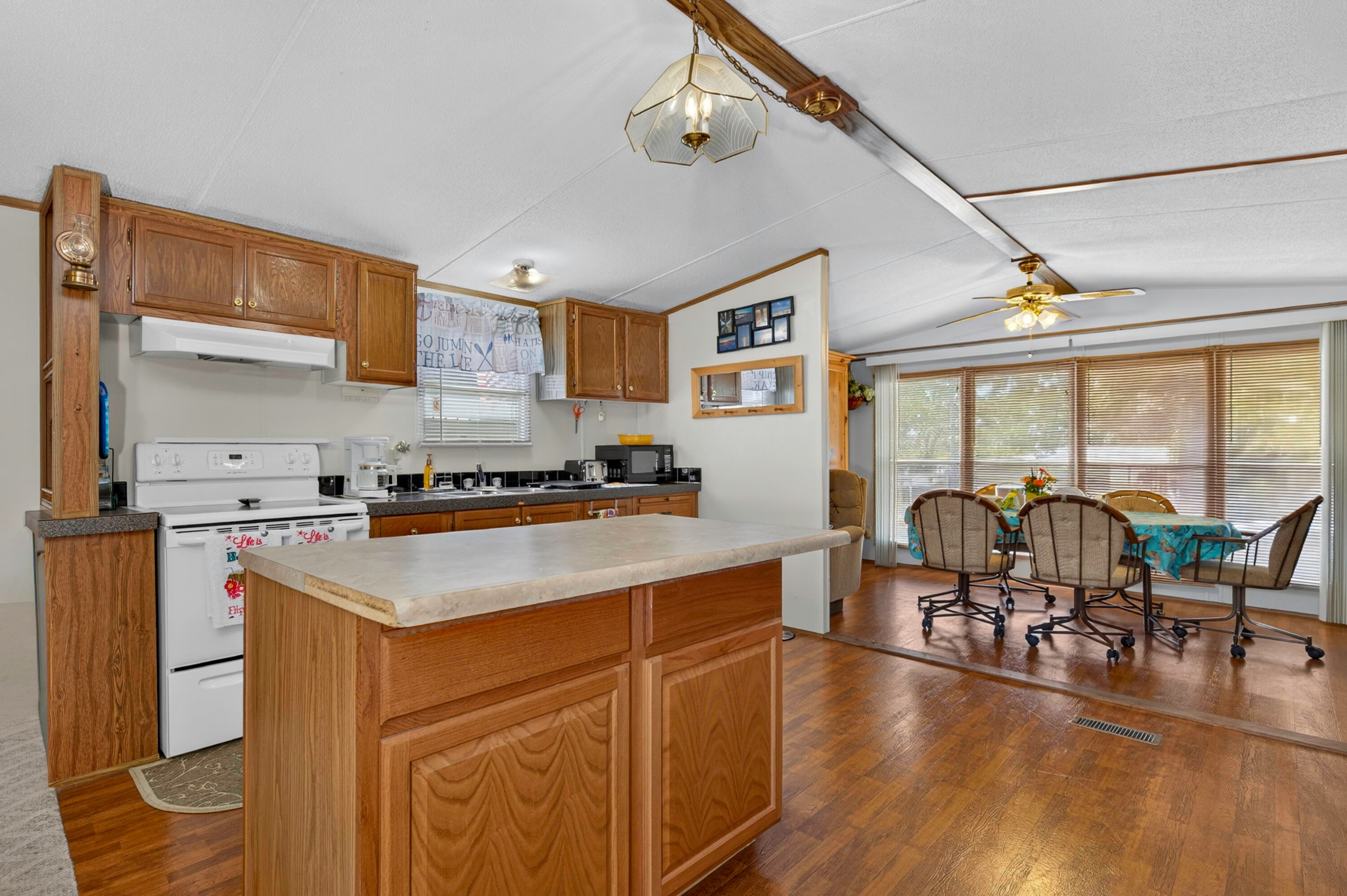 25510 South 605 Road Grove, OK 74344 - Photo 28 of 43 Gallery Image 28