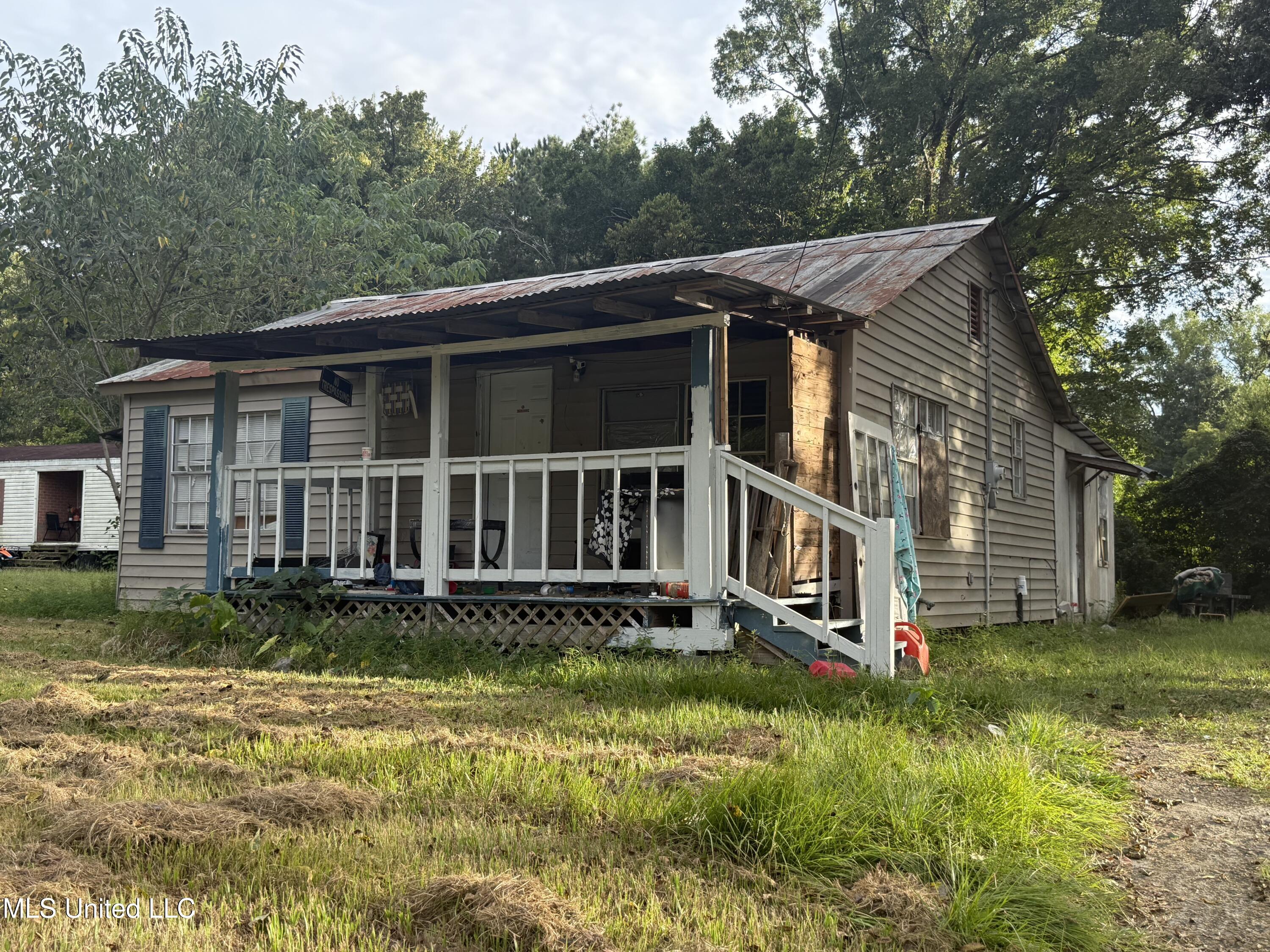 148 Cloverdale Road Natchez, MS 39120 - Photo 1 of 8 Front, Exterior