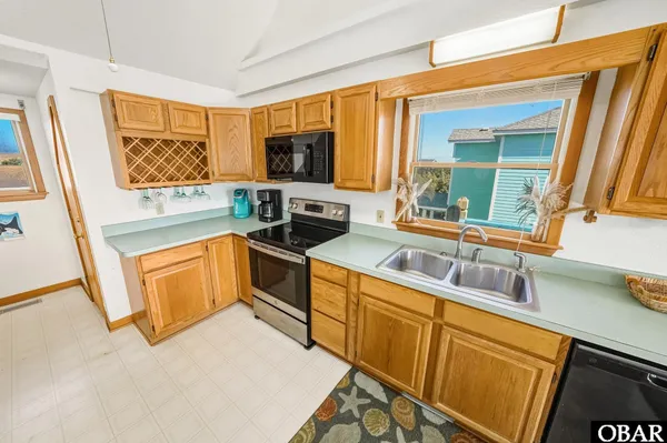 $479,000 | 40230 Dune Way, Avon, NC 27915