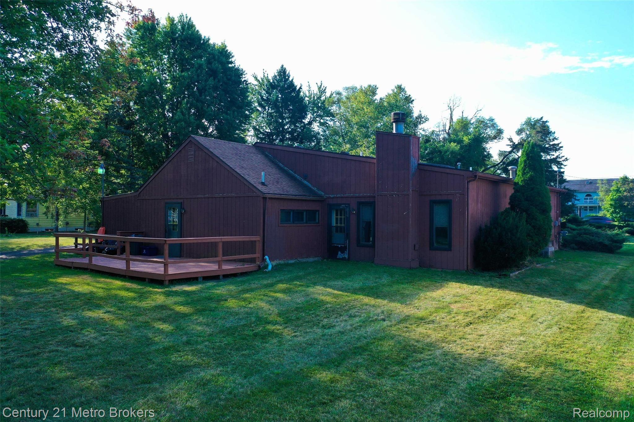 7475 East Atherton Road Davison, MI 48423 - Photo 45 of 50 7475-E-Atherton-Rd-45 Outside.jpg