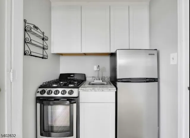 $1,650 | 495 Main Street, Chatham, NJ 07928