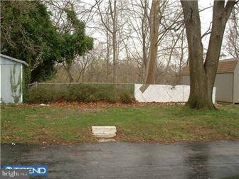 1127 Crestview Road Darby, PA 19023 - Photo 12 of 12 Exterior Back