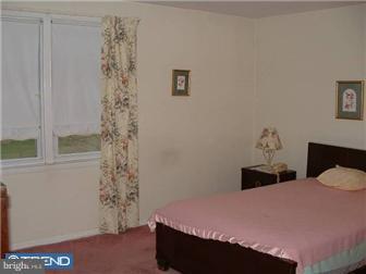 1127 Crestview Road Darby, PA 19023 - Photo 6 of 12 Bedroom - Main