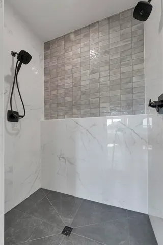 $649,000 | 107 Beckerae Court, Wrightstown, WI 54180