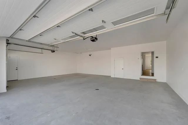 $649,000 | 107 Beckerae Court, Wrightstown, WI 54180