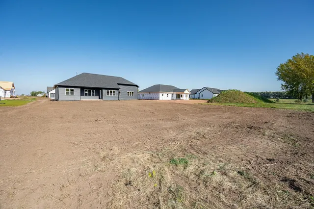 $649,000 | 107 Beckerae Court, Wrightstown, WI 54180