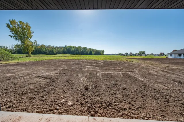 $649,000 | 107 Beckerae Court, Wrightstown, WI 54180