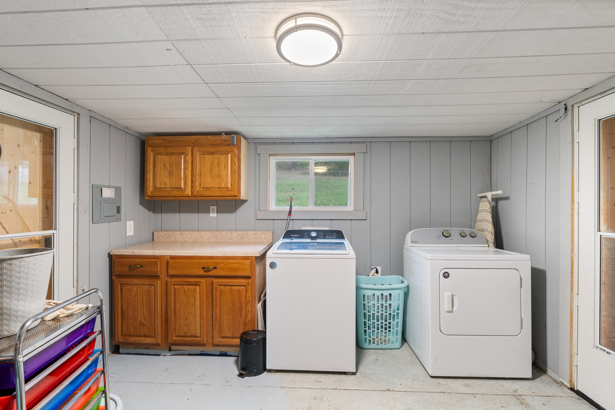 121 Deer Creek Road McEwen, TN 37101 - Photo 34 of 35 a utility room with dryer and washer