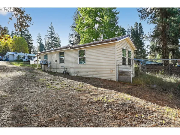 $209,000 | 138632 Rhododendron Street, Gilchrist, OR 97737
