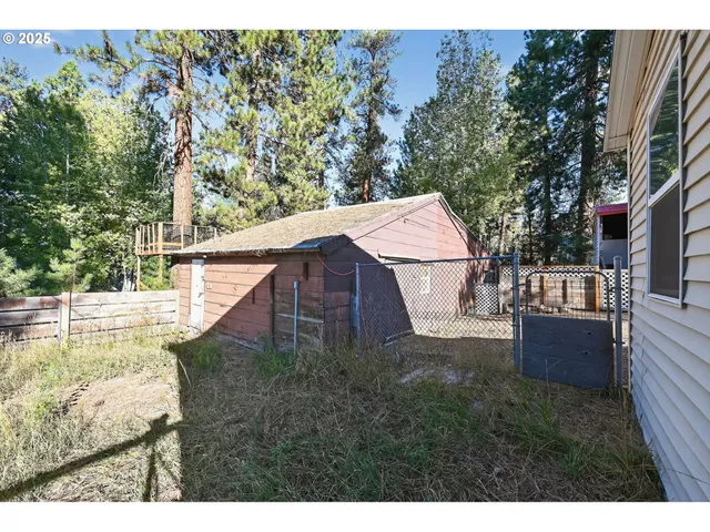 $215,000 | 138632 Rhododendron Street, Gilchrist, OR 97737