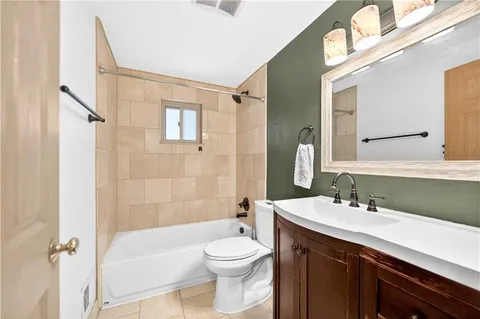 $390,000 | 1085 Saxonburg Boulevard, Glenshaw, PA 15116