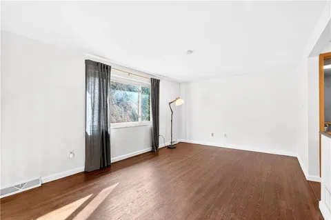 $390,000 | 1085 Saxonburg Boulevard, Glenshaw, PA 15116