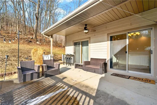 $390,000 | 1085 Saxonburg Boulevard, Glenshaw, PA 15116