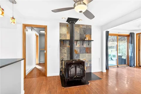 $390,000 | 1085 Saxonburg Boulevard, Glenshaw, PA 15116