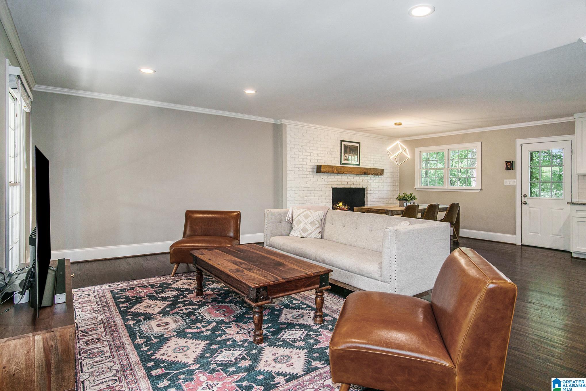 1404 Overwood Road Birmingham, AL 35222 - Photo 6 of 36