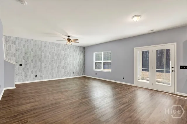 $2,150 | 106 Castaway Court Northeast, Ludowici, GA 31316