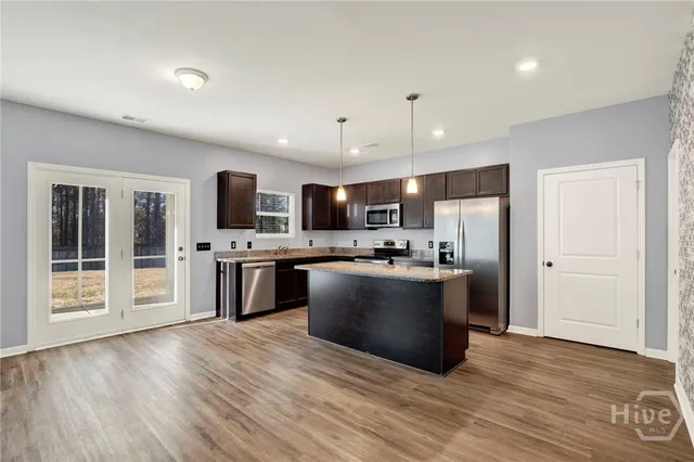 $2,150 | 106 Castaway Court Northeast, Ludowici, GA 31316