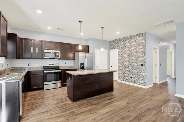 $2,150 | 106 Castaway Court Northeast, Ludowici, GA 31316