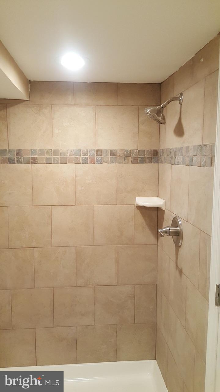 800 Milford Mill Road Baltimore, MD 21208 - Photo 22 of 24 Bath