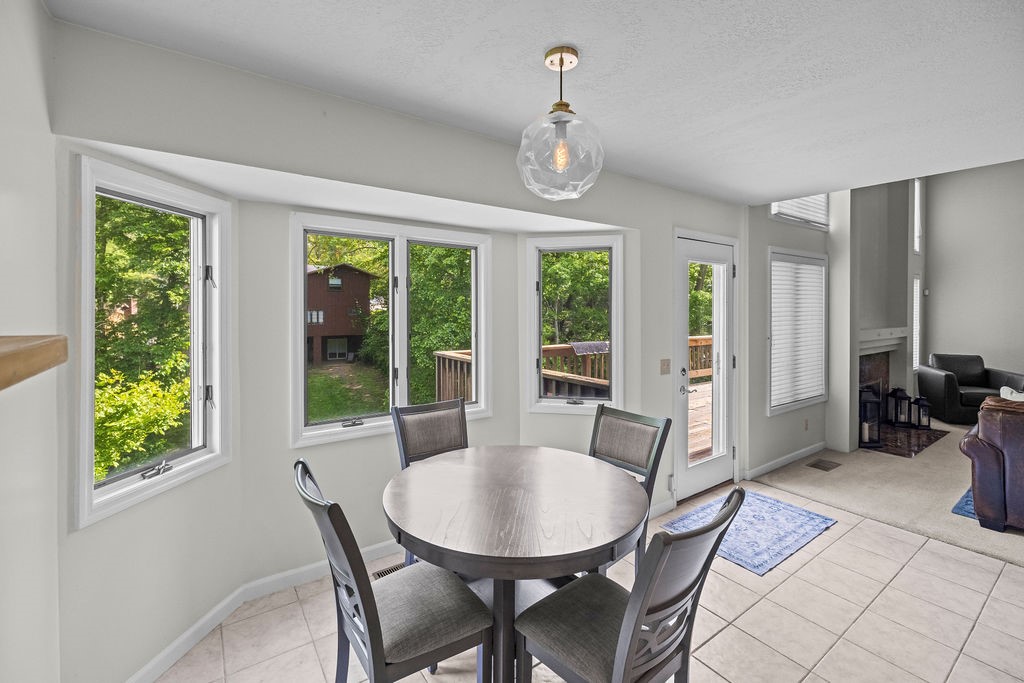 2249 South Franzy Drive Decatur, IL 62521 - Photo 11 of 45 Gallery Image 11