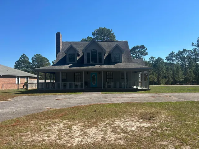 $2,500 | 1136 10 Lake Drive, DeFuniak Springs, FL 32433