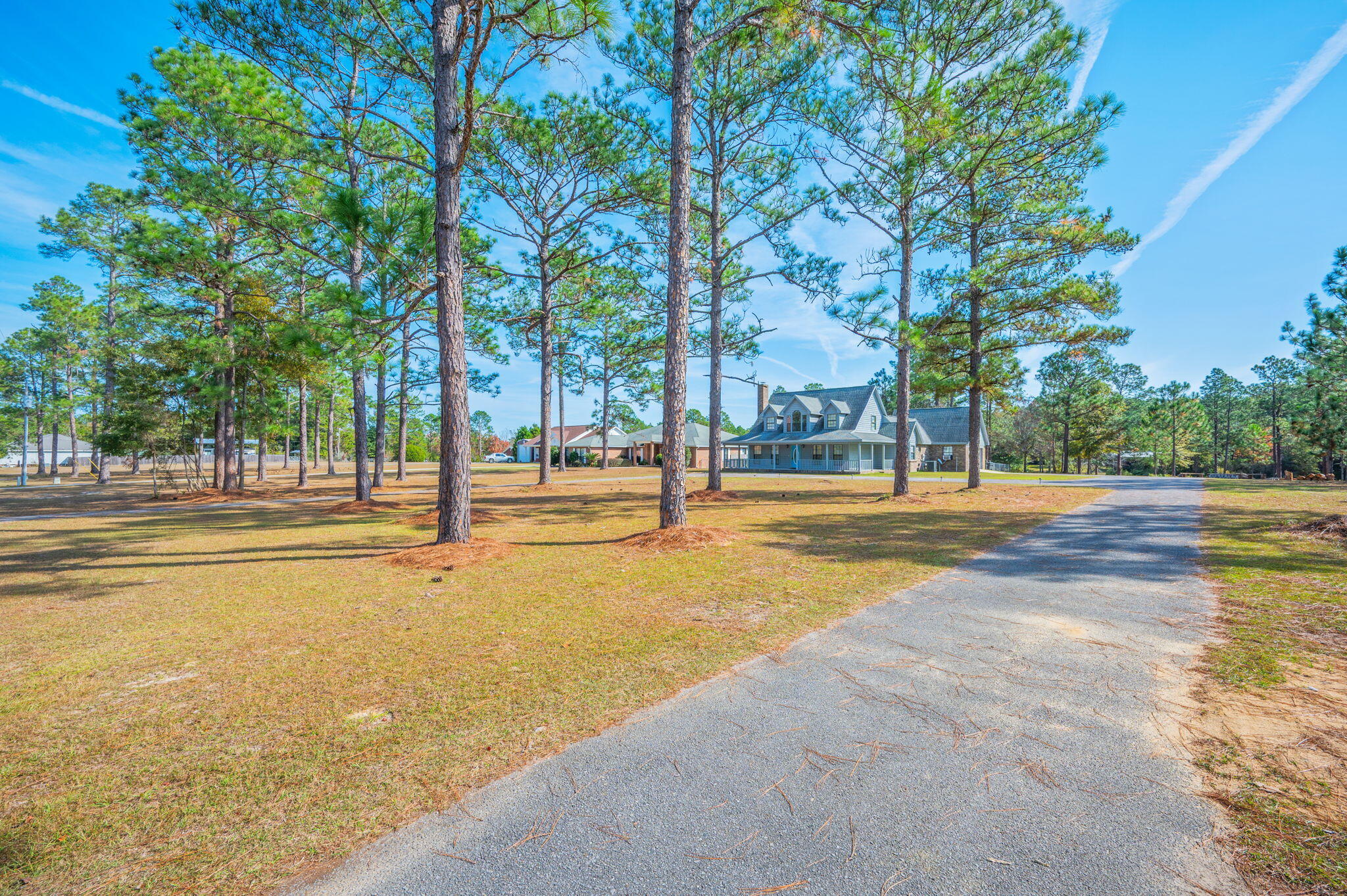 1136 10 Lake Drive DeFuniak Springs, FL 32433 - Photo 4 of 53 4-web-or-mls-1136-10-lake-dr