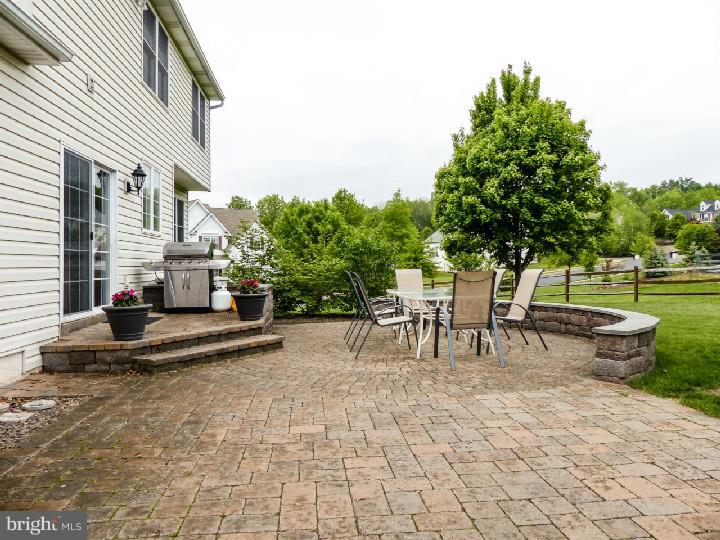 2554 Brooke Road Pennsburg, PA 18073 - Photo 23 of 24 Patio