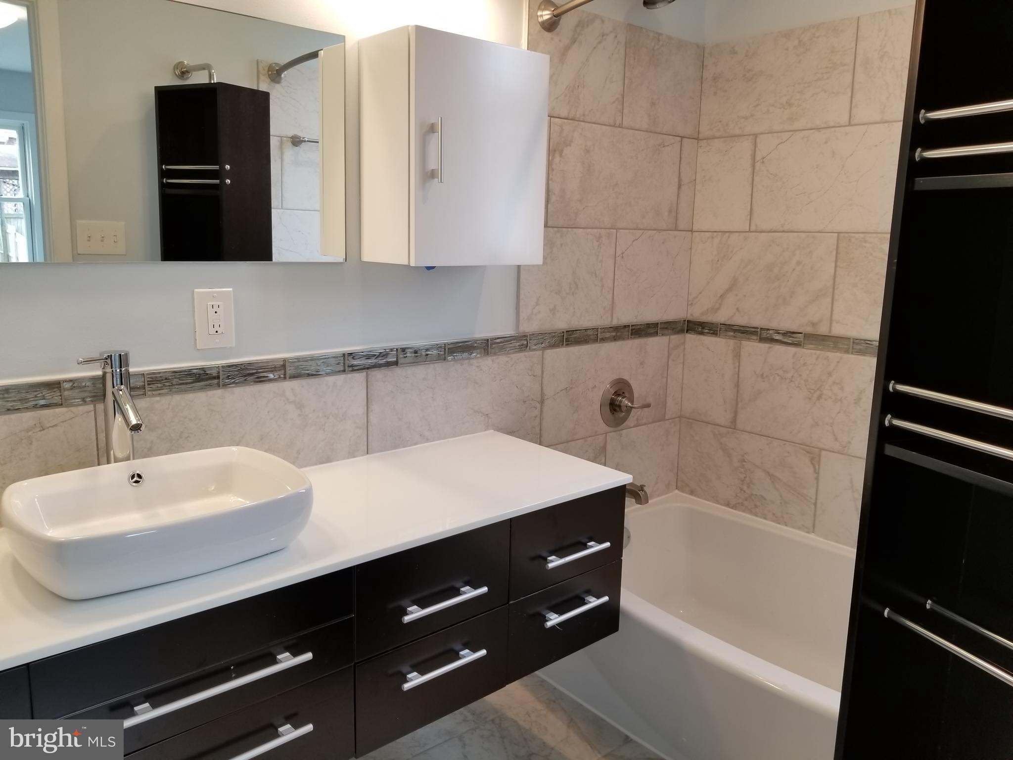 5535 Sheriff Road Fairmount Heights, MD 20743 - Photo 17 of 29 MASTER BATH