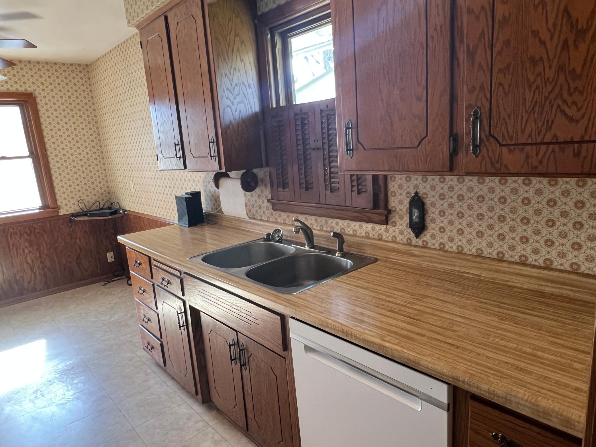 2429 17th Avenue Northwest Rochester, MN 55901 - Photo 5 of 19 Gallery Image 5