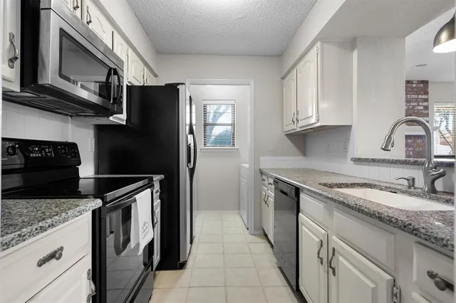 $225,000 | 49 Morrow Drive, Bedford, TX 76021