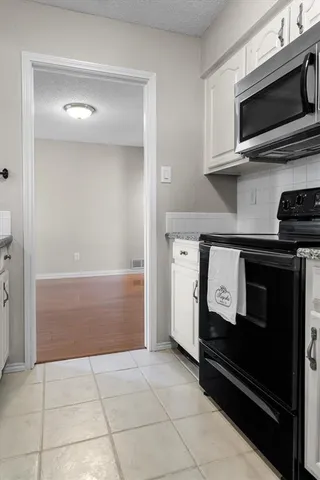 $225,000 | 49 Morrow Drive, Bedford, TX 76021