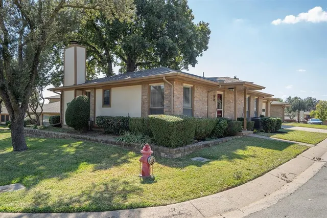 $225,000 | 49 Morrow Drive, Bedford, TX 76021