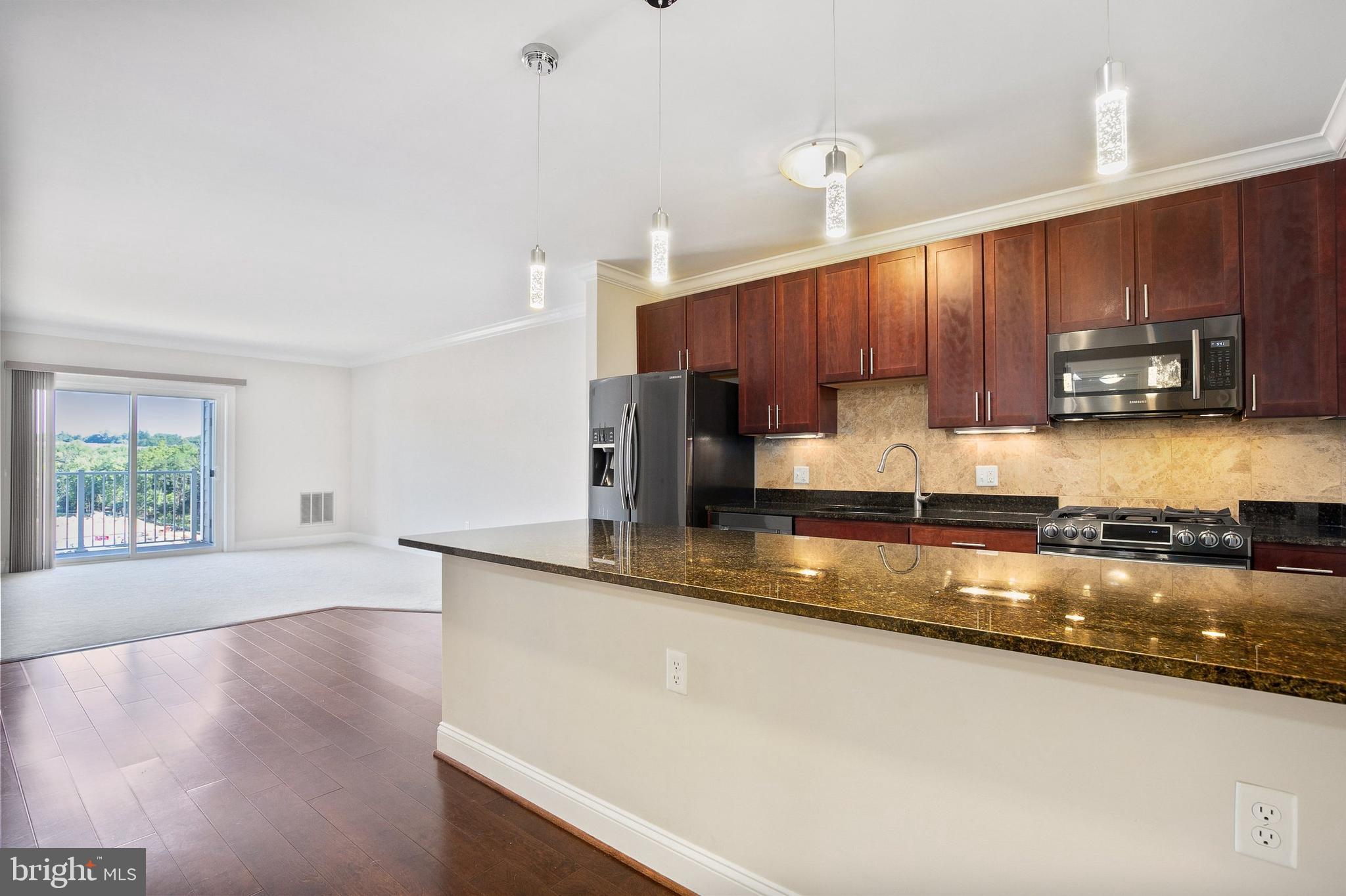 6301 Edsall Road, Unit 516 Alexandria, VA 22312 - Photo 15 of 34