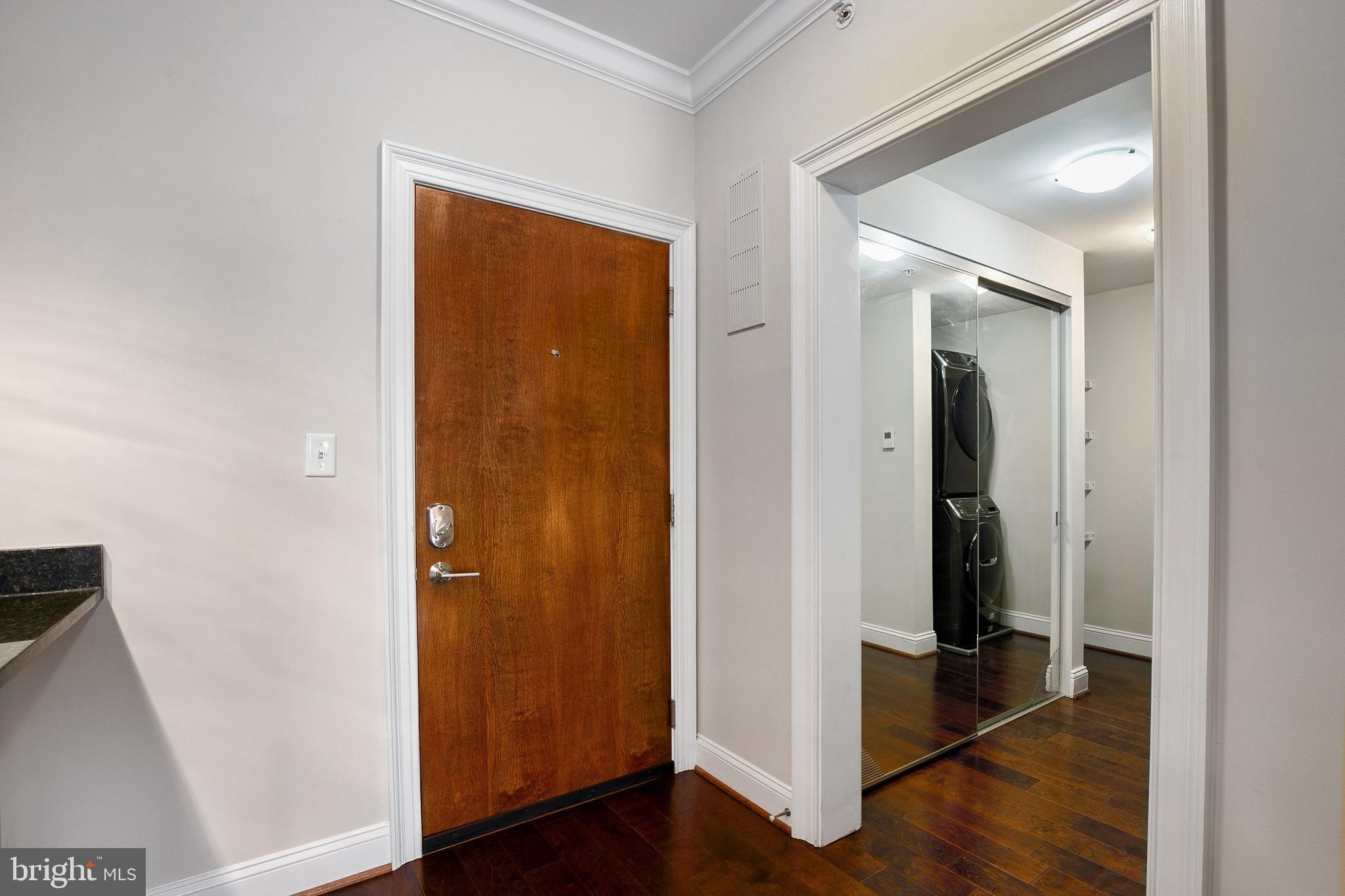 6301 Edsall Road, Unit 516 Alexandria, VA 22312 - Photo 3 of 34