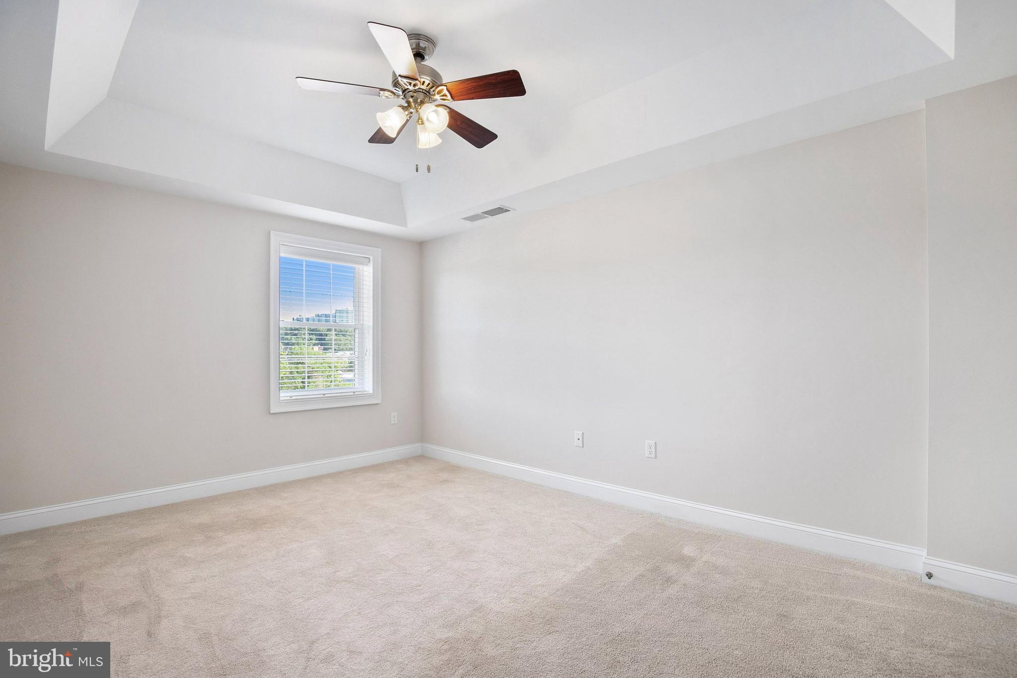 6301 Edsall Road, Unit 516 Alexandria, VA 22312 - Photo 25 of 34