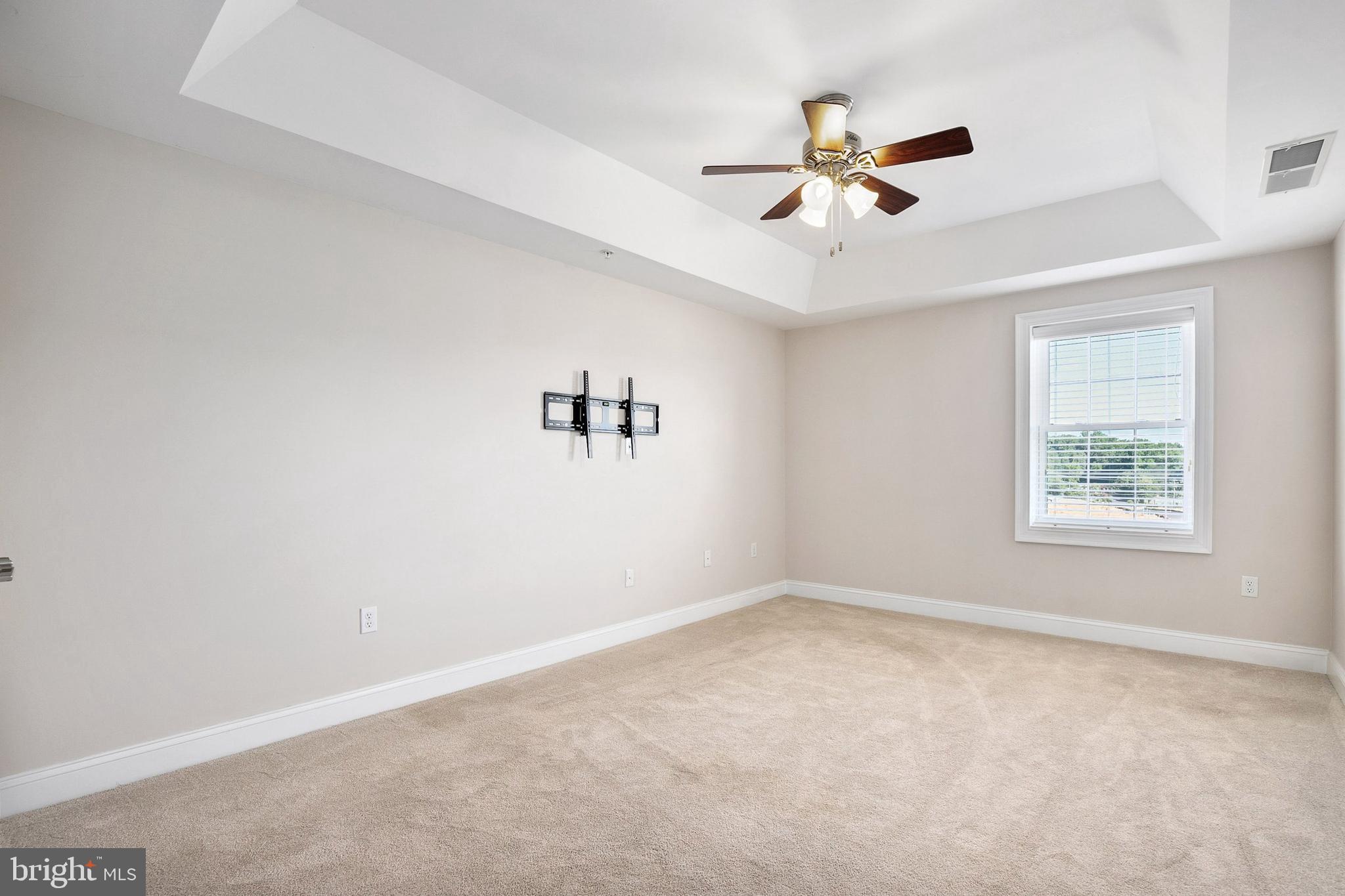 6301 Edsall Road, Unit 516 Alexandria, VA 22312 - Photo 26 of 34
